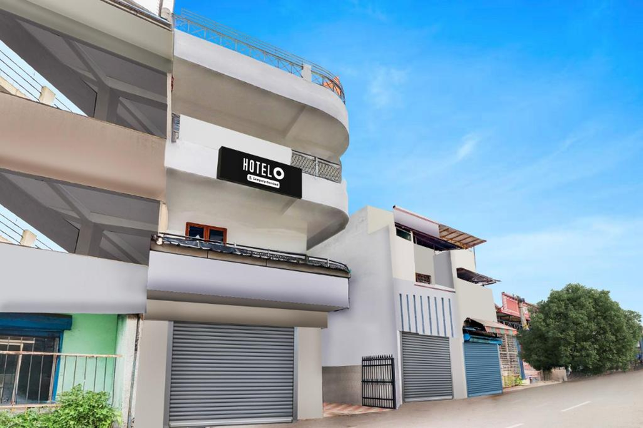 Super Hotel O Dehradun Central Railway Junction Formerly Bhagwan Guest House,Near - Jolly Grant Airport,2 star