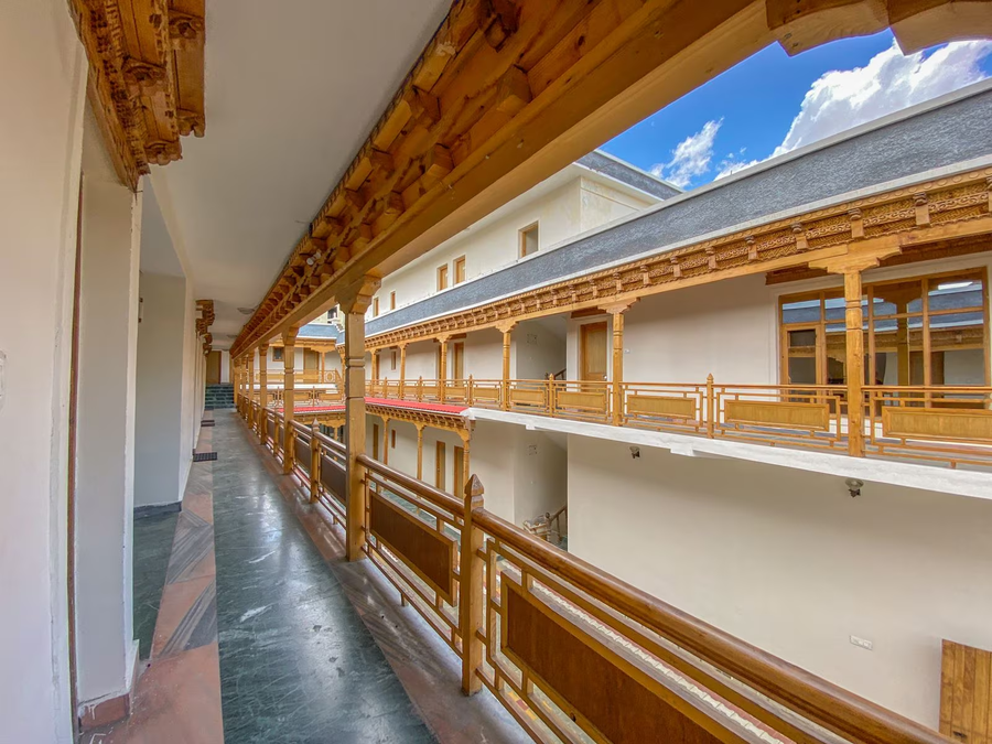 Hotel Dimbir Regency,Near Leh Bus Stand,3 star