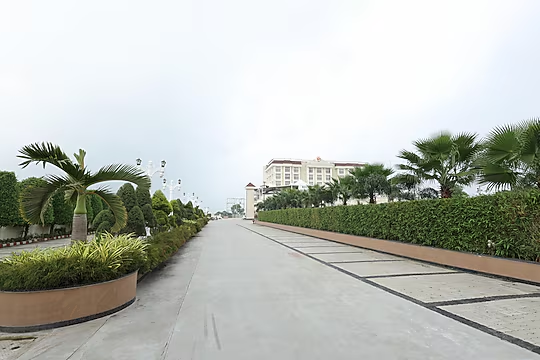 Clarion Inn Indore,Ujjain-Indore Road,3 star