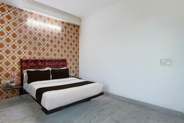 Super Townhouse Johri Enclave Metro Station Formerly Second Home,, Plot No. A2, Main Johripur Road, Near Auto Stand, Near Johri Enclave Metro Station,Ghaziabad,Uttar Pradesh,201102,India,3 star