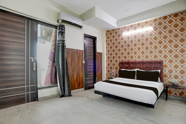Super Townhouse Johri Enclave Metro Station Formerly Second Home,, Plot No. A2, Main Johripur Road, Near Auto Stand, Near Johri Enclave Metro Station,Ghaziabad,Uttar Pradesh,201102,India,3 star