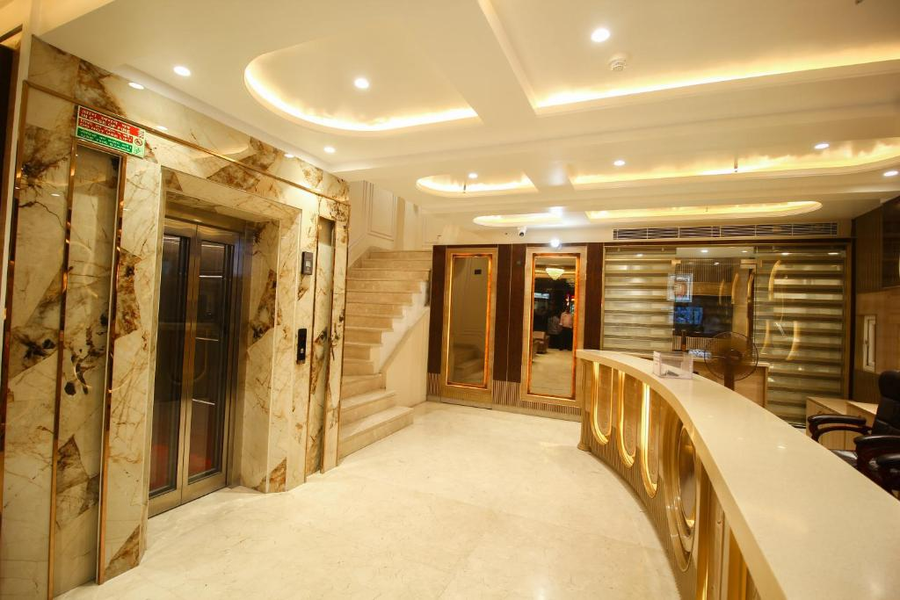 Hotel Grand Plaza , Paharganj,New Delhi>>Delhi,4 star