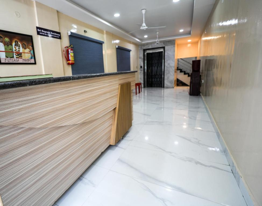 Hotel Supraja Lodge,,2 star