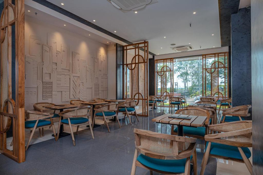 Econest Hotel,Tarapith,4 star