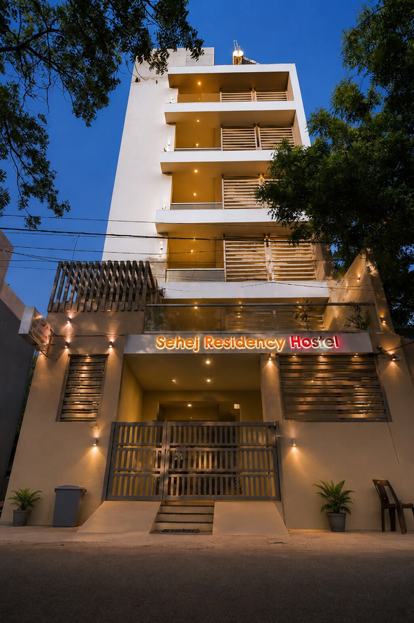 Hotel Nova Sahaj Residency,Street No 1, University Rd, Near Prem Mandir, Ravipark Society, Rajkot, Gujarat 360005,3 star