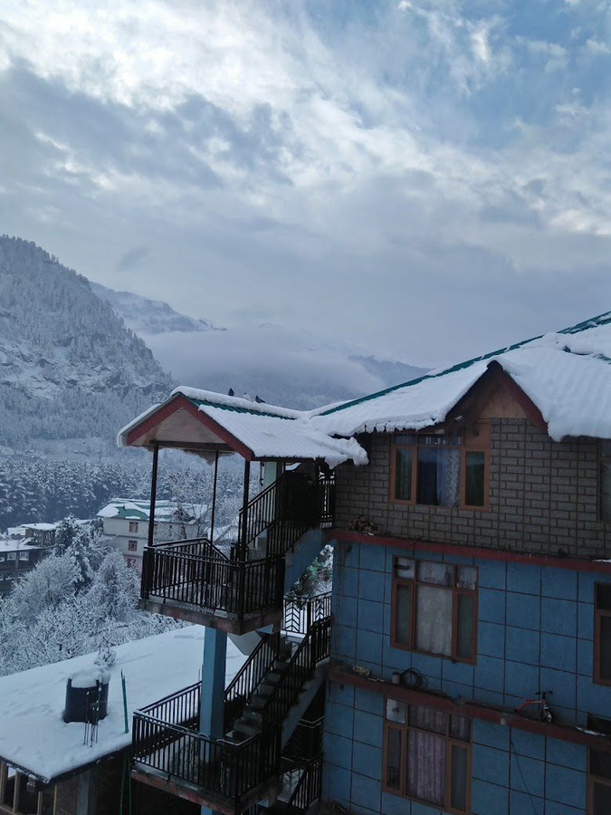 Hotel Devidyar,Old Manali,3 star