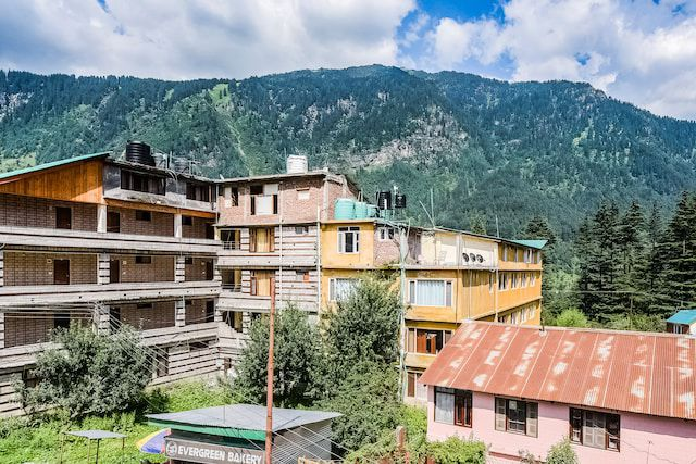 hotel devidyar