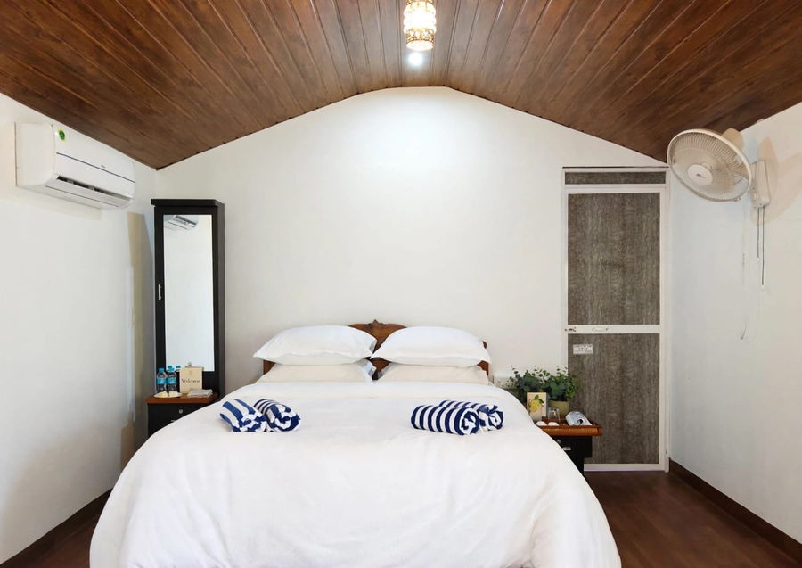 Omkar Beach Bungalow,Dhaval Khazan Road Near Dhavalkazan Bridge Canacona Agonda Goa, Canacona, Goa  ( 403702 ),3 star