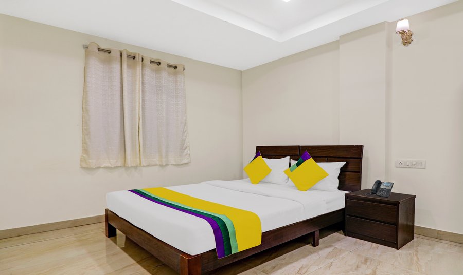 Itsy Hotels Aura Stays,Plot No. 30-32, Mirras Complex, 41/11, Hitech City Rd, Near Hitech City, Hyderabad, Telangana,3 star