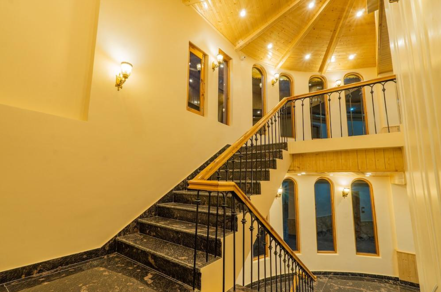 Rustic Wood Guest House,India>>Manali,3 star