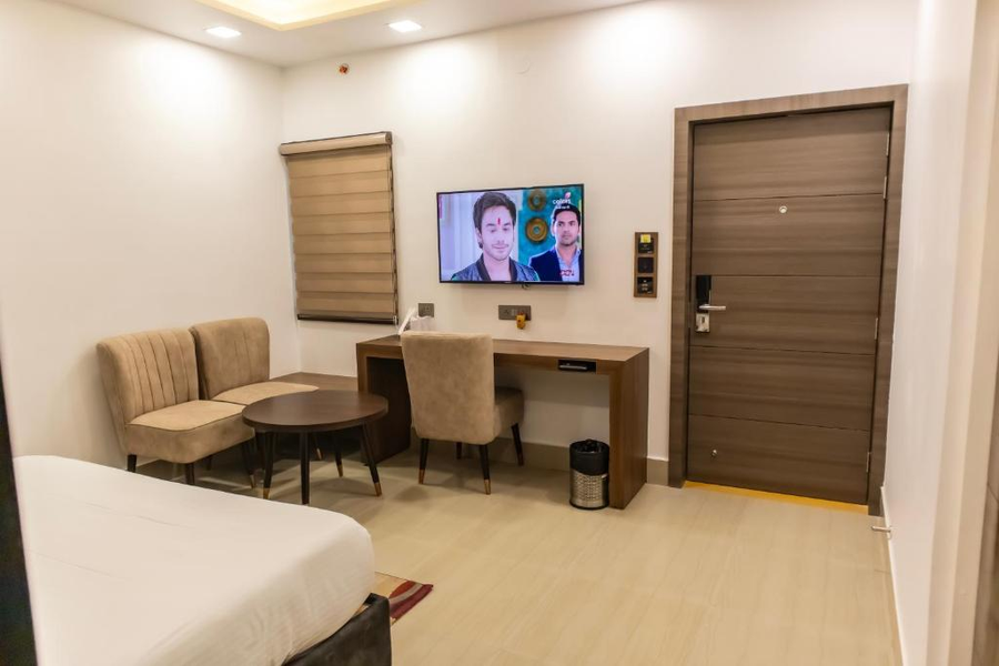 Narang Hotel,Hanumangarh>>Bathinda,4 star
