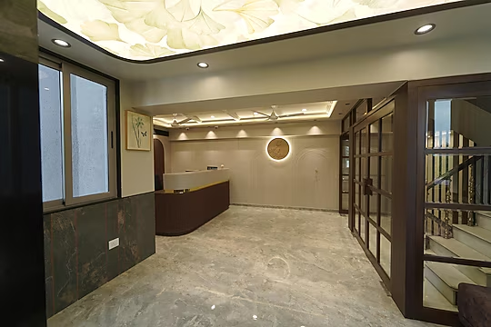 Hotel Repose,5Th Floor, Nautillus Building Aurobindo Ghosh Road Raj Trade Center, Sarod, Sayajiganj, Vadodara, Gujarat 390007,3 star