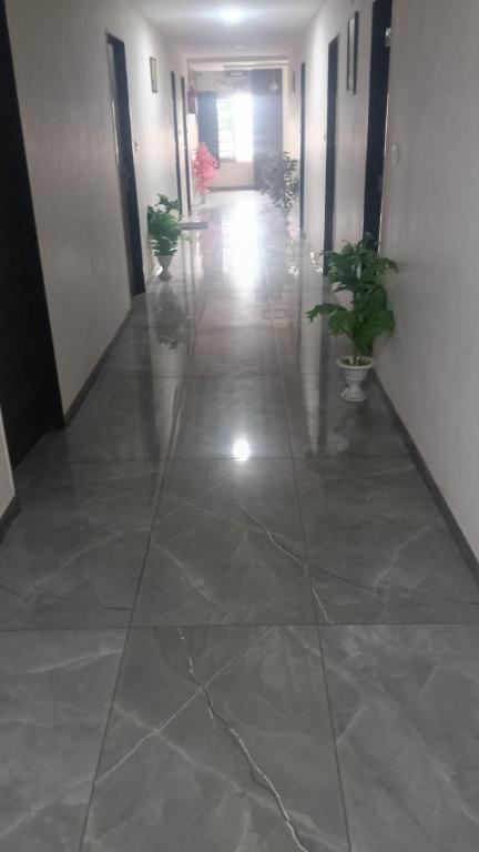 Hotel Vishwa Palace,India>>Ahmedabad,3 star