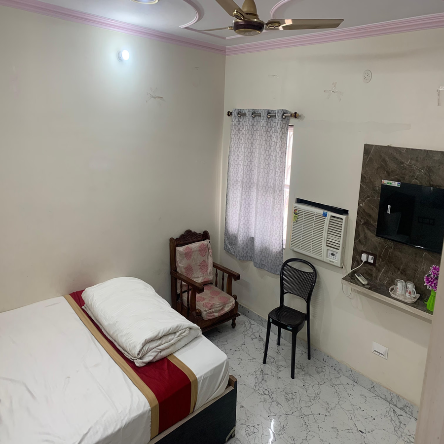 Hotel Mehta Inn,Rajgir>>Gaya,2 star