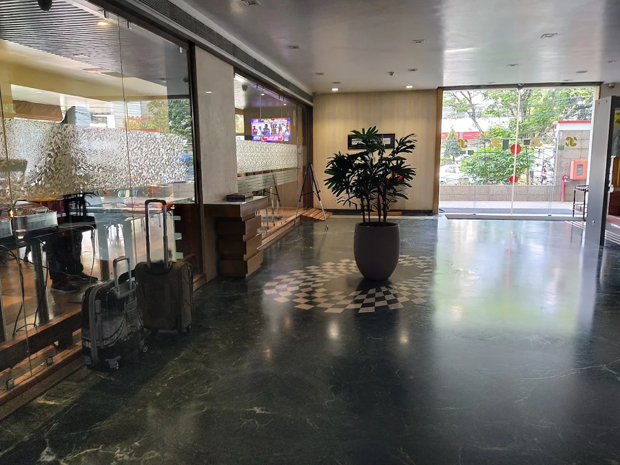 The Senator Hotel,Elgin Zone,3 star