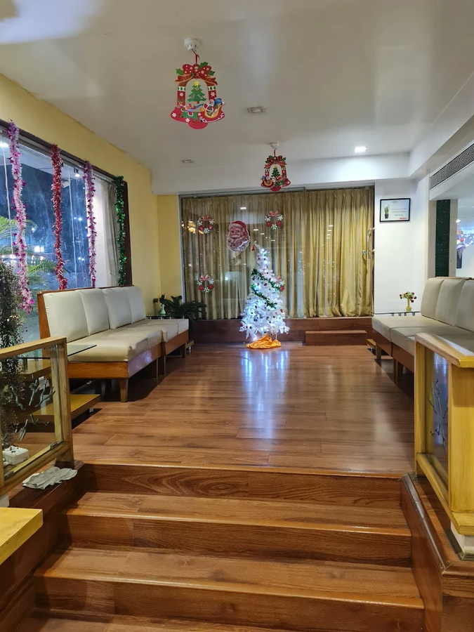 The Senator Hotel,Elgin Zone,3 star