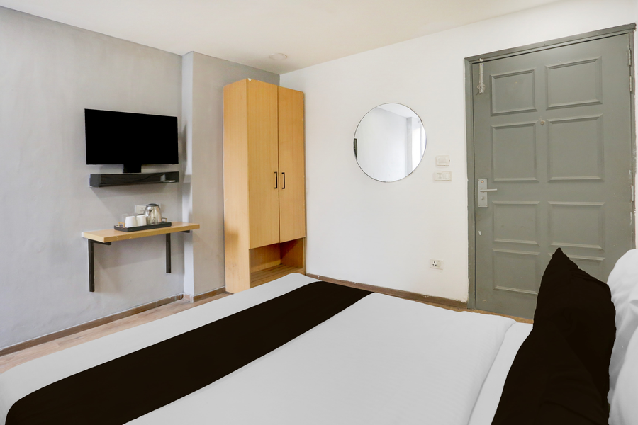 super townhouse shahdara near yamuna sports complex formerly hotel ipotel