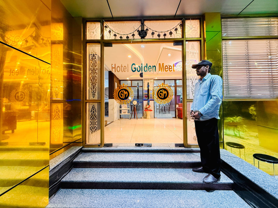 Hotel Golden Meet,,2 star