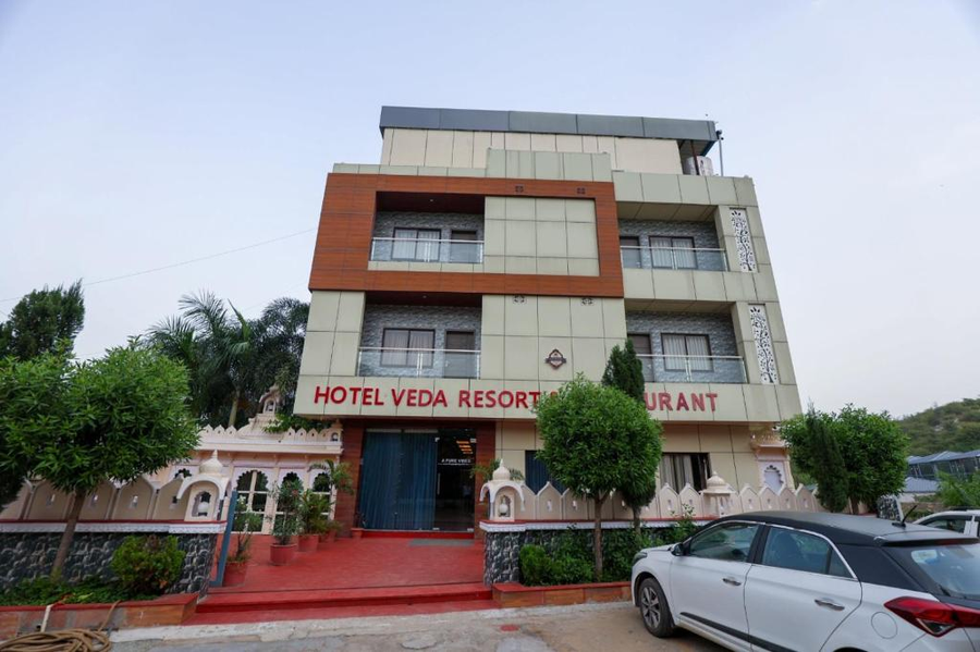 veda resort