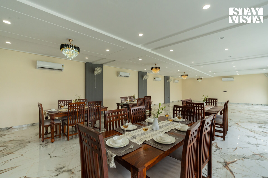 stayvista at eleganza villas and resort