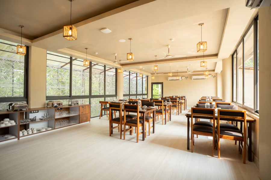 The Coral Bentley Hotel,Vijay Nagar Beach,3 star