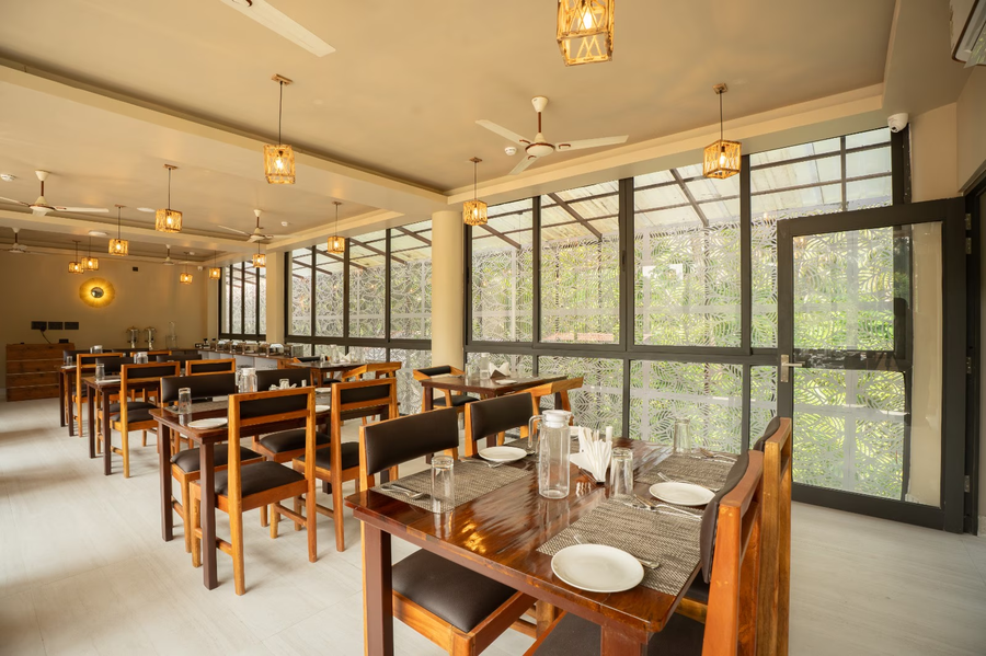 The Coral Bentley Hotel,Vijay Nagar Beach,3 star