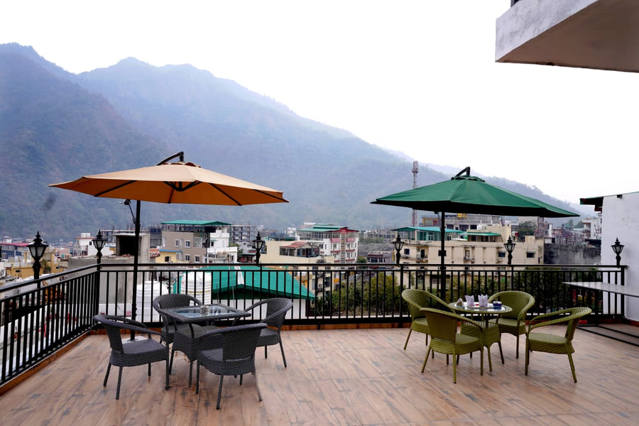 Hotel Silver Inn By Pentaura,>>Tapovan, Rishikesh ,3 star