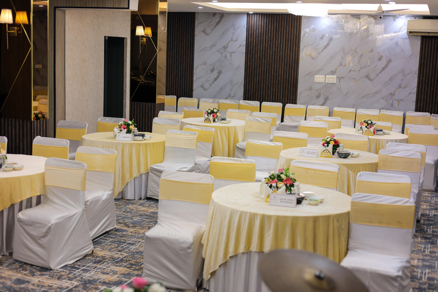Aliste Hotels, Millenium City Centre Gurugram,Huda City Center,3 star