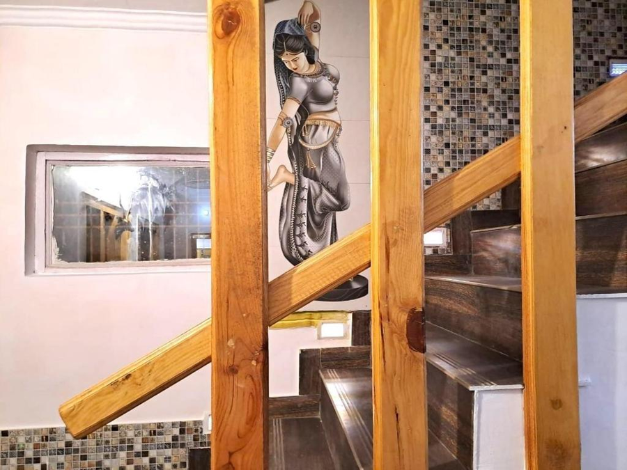 Gopi Homestay & Restaurant,,3 star