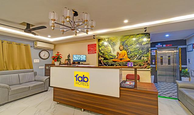 Fabhotel White House Leo,,3 star