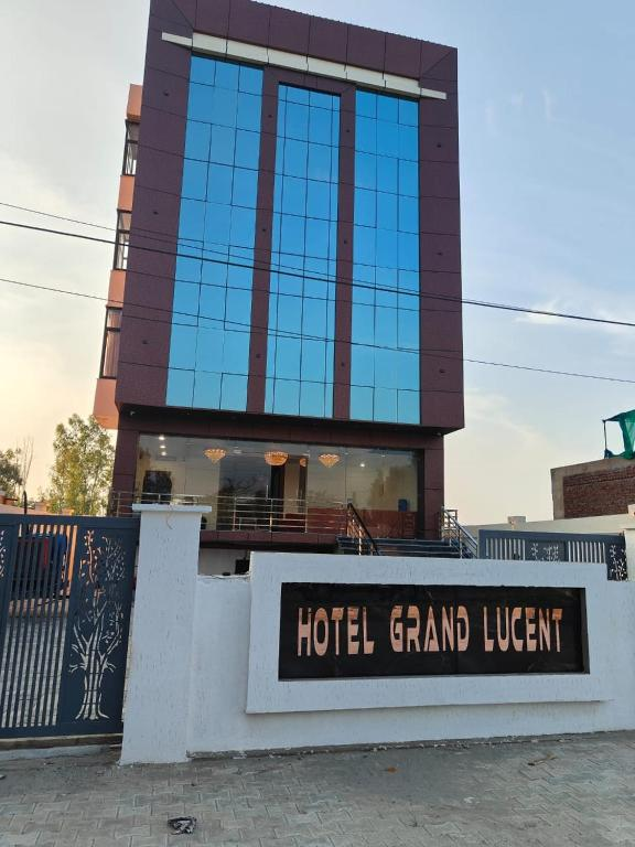 hotel grand lucent