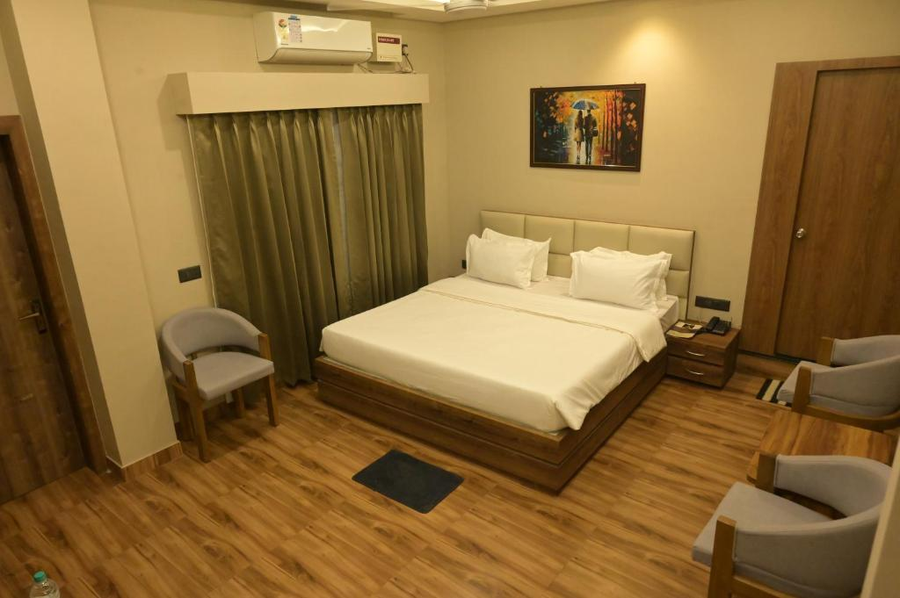 Hotel Paris Garden,,3 star