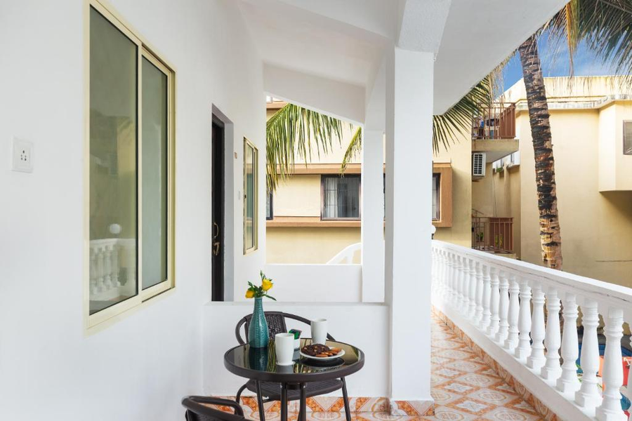 8fold by larisa siolim