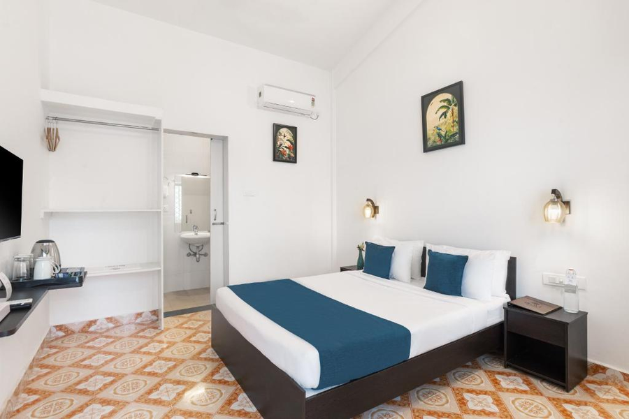 8fold by larisa siolim