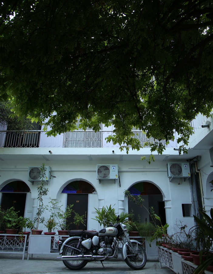 Hotel Prem Niwas,Nada Khada,3 star