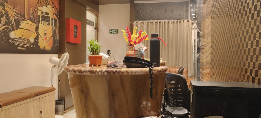 Aman Residency,Ballygunge,3 star