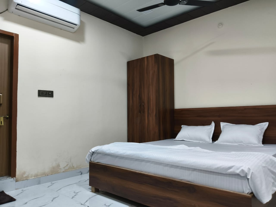 krishna residency by vrindavan stays