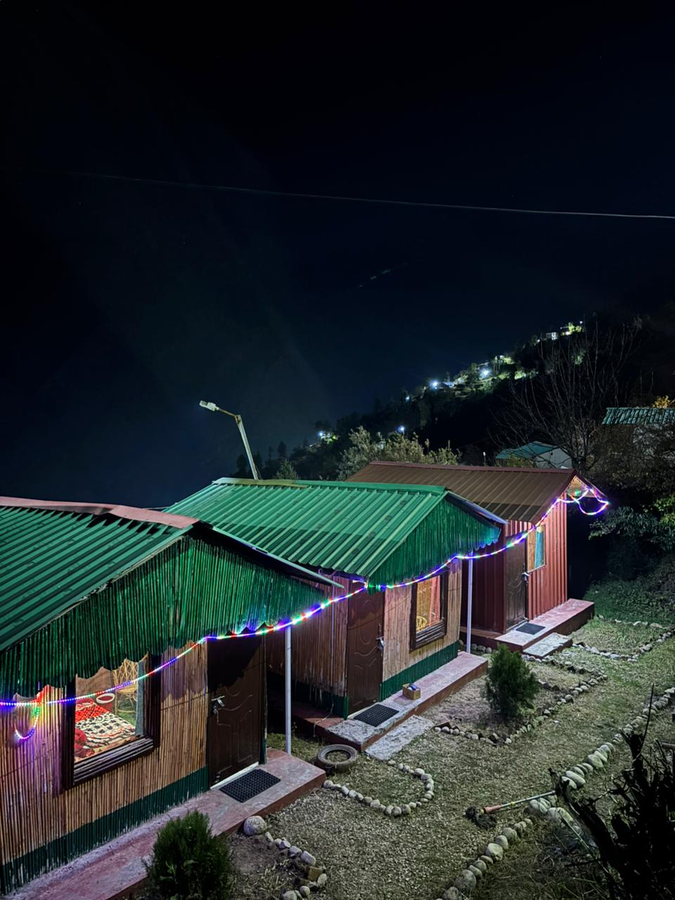 the gauri huts and restaurant
