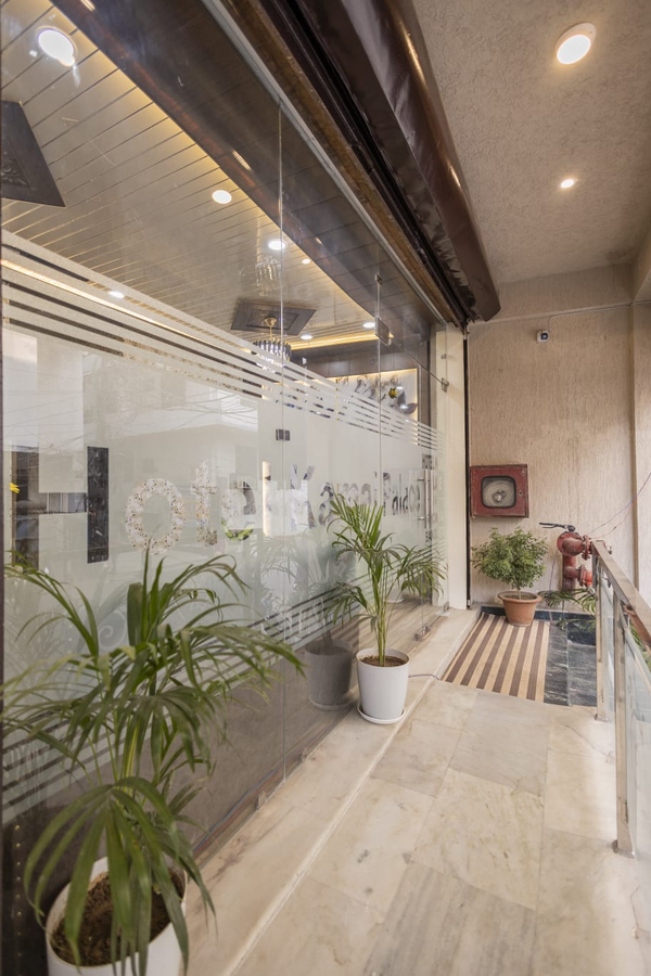 hotel kamal palace lucknow