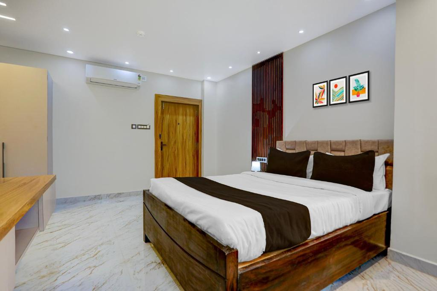 Townhouse Puri Bypass Crossway Formerly Hotel Pratee Heights,,4 star