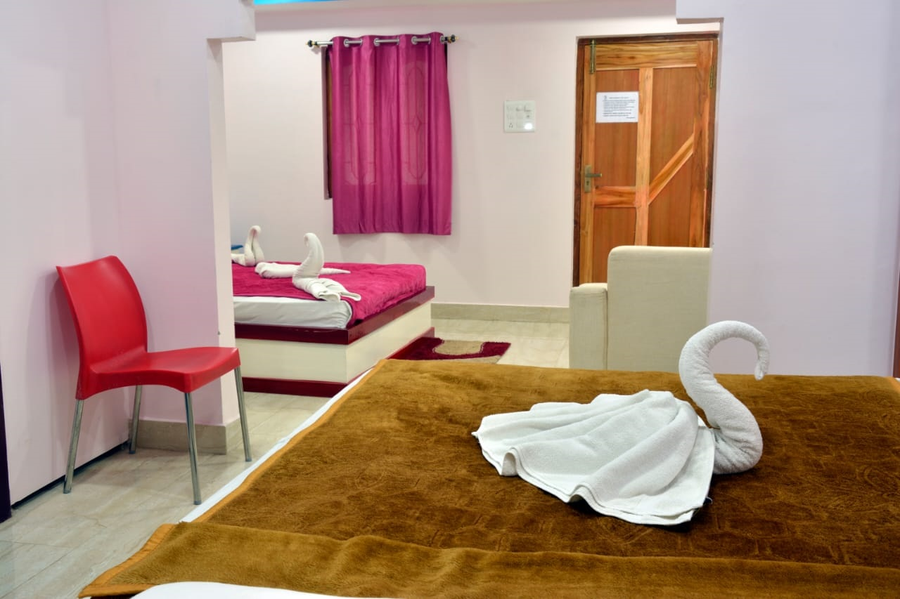 Elite Square,,3 star