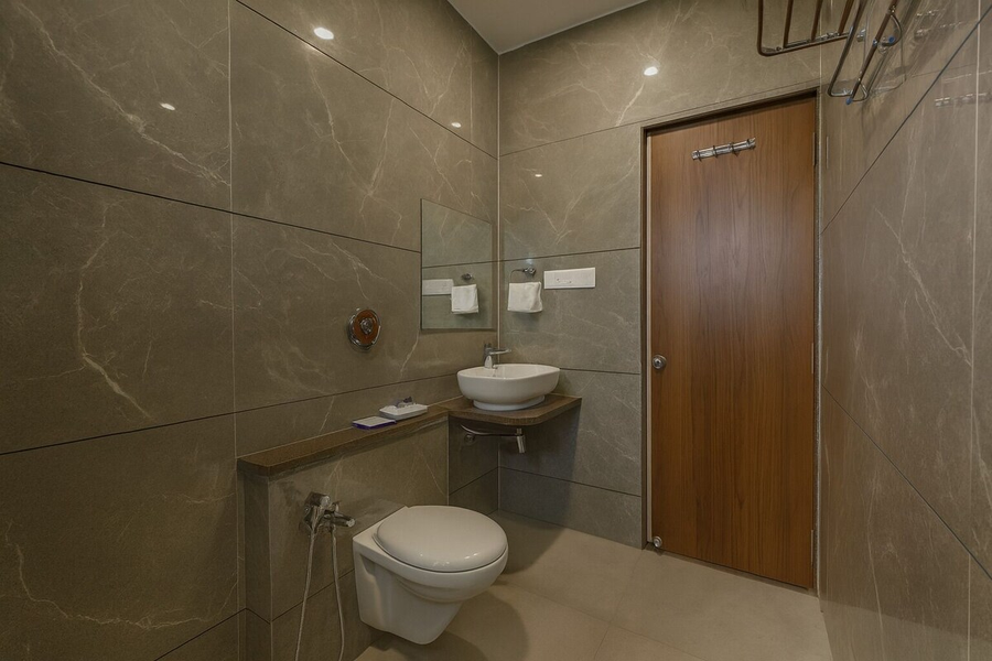 lavender hotels with swimming pool statue of unity