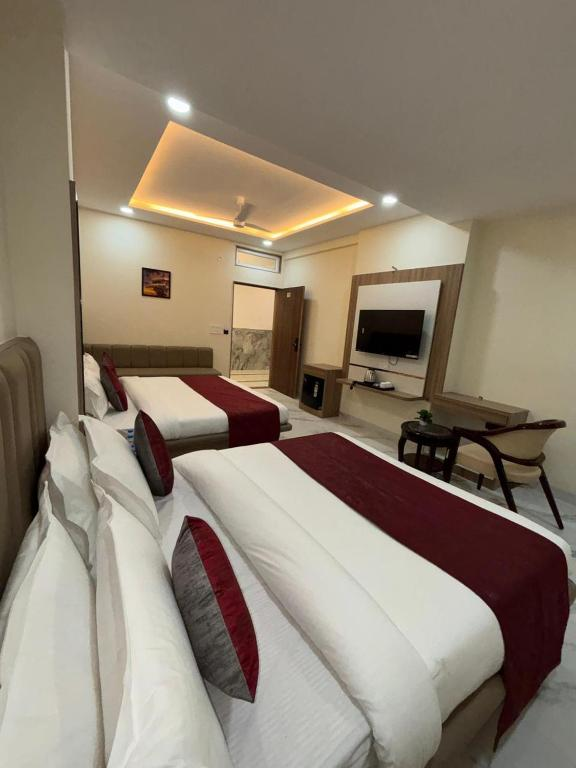 The Silk Route Resort,,3 star