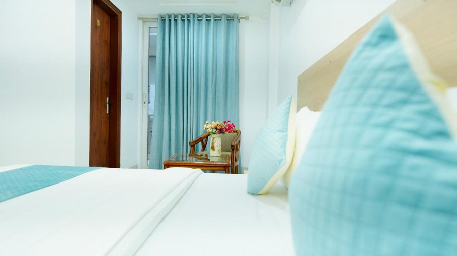 Corporate Stays - Sector 43,,2 star