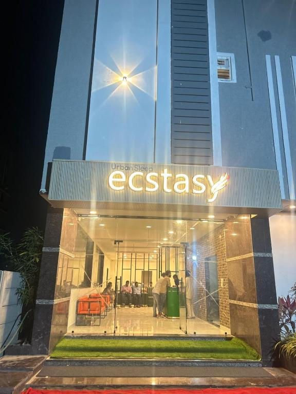 hotel ecstasy