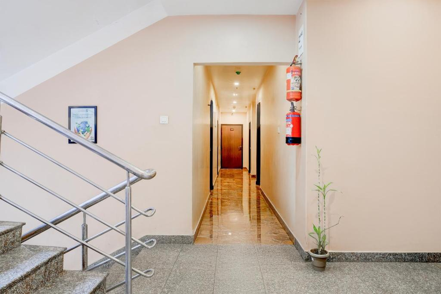 super townhouse beltola tiniali formerly hotel pratishtha