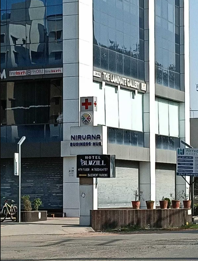 Hotel Bluzill,,3 star