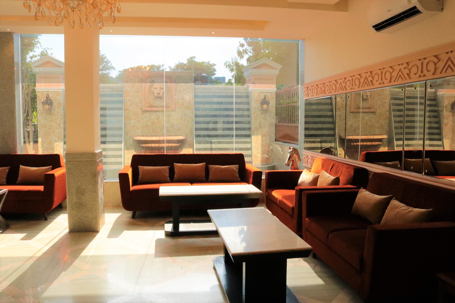 Royal Residence Cyber Hub,,3 star