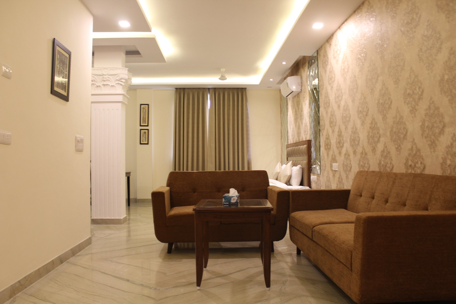 Royal Residence Cyber Hub,,3 star