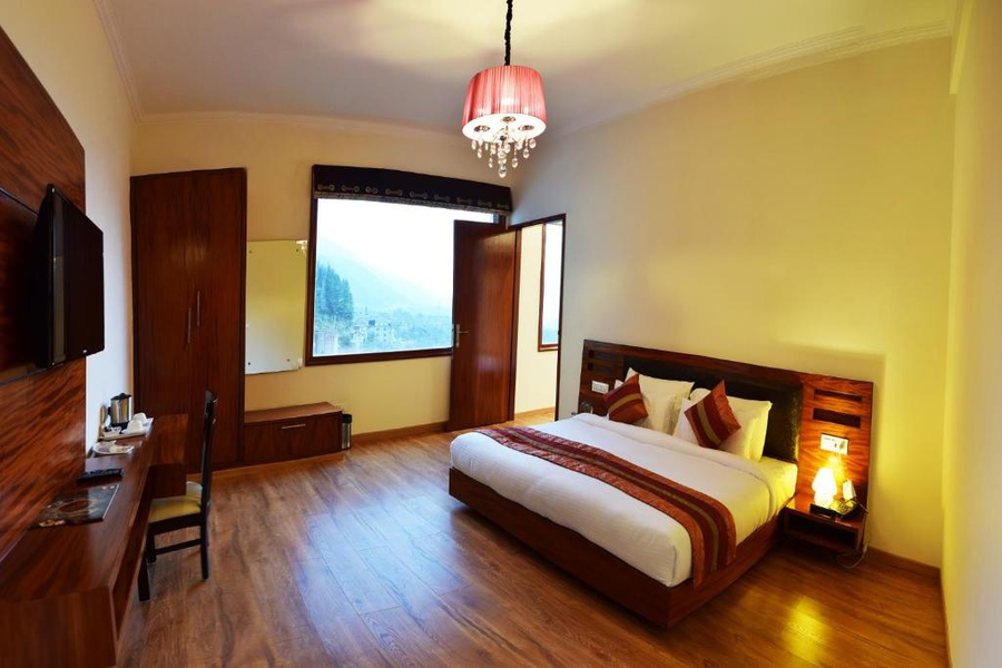 Moustache Select Manali,,4 star